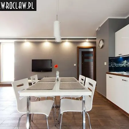 Aparts Dabrowskiego Hotel Wroclaw